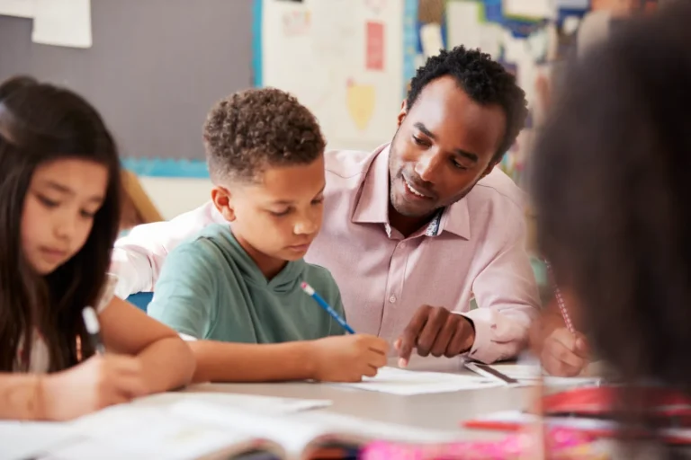 How School Holiday Tutoring Programs Improve Academic Confidence